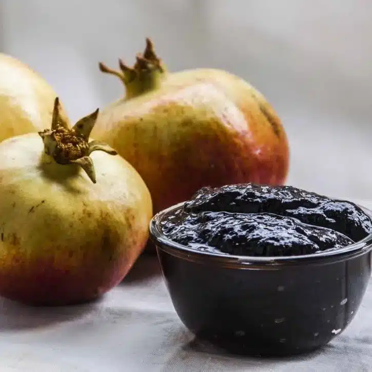 رب انار گوشتی ملس خانگی